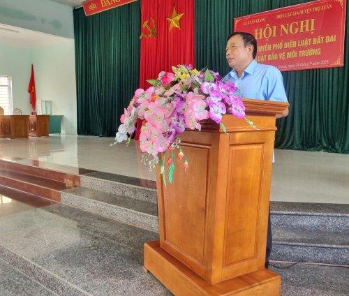 Chủ tịch Hội Luật gia huyện Thọ Xuân Trịnh Hải Quy khai mạc Hội nghị.jpg