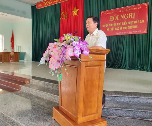 Luật gia Nguyễn Khắc Thịnh giới thiệu Luật Bảo về môi trường năm 2020.jpg