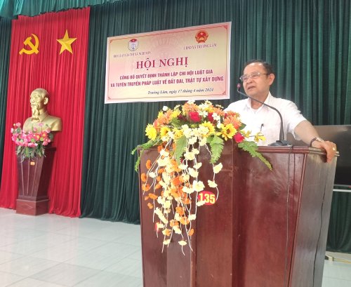 Phó Chủ tịch Hội Luật gia tỉnh Thanh Hóa Lê Đình Ty phát biểu tại Hội nghị (1).jpg